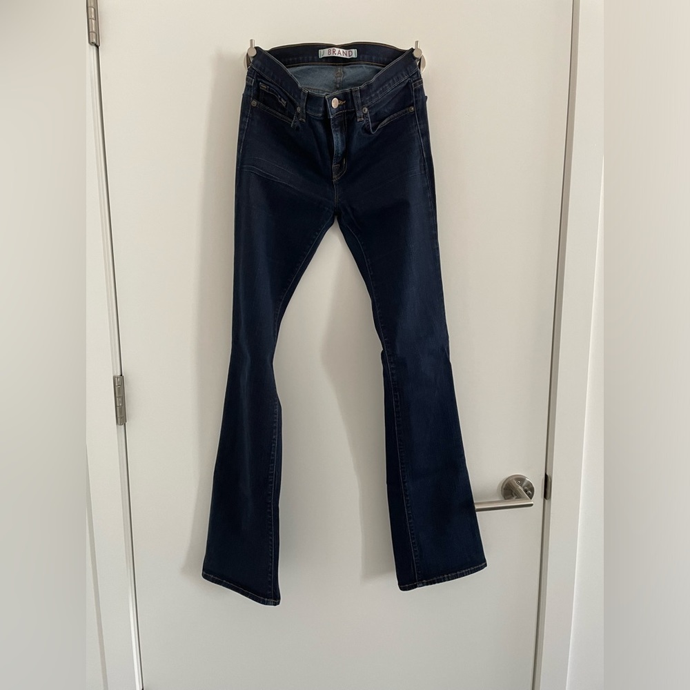J Brand Starless Slim Bootcut jeans. Dark wash. Size 27.